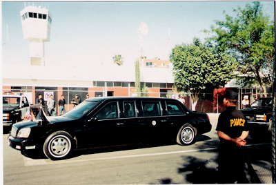 George Bush hijo Limousina Mty, NL-foto Tony Frias-